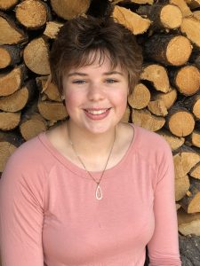 Erin Pelé, une adolescente de Grande Prairie en Alberta, remporte le prix commémoratif Stacey Levitt 2020